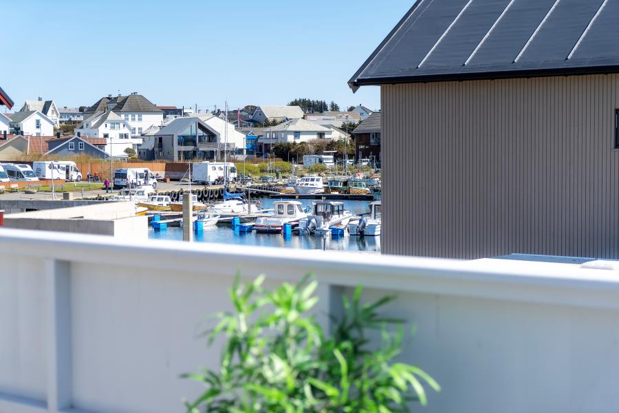 Große Hochterrasse Blick auf Hafen