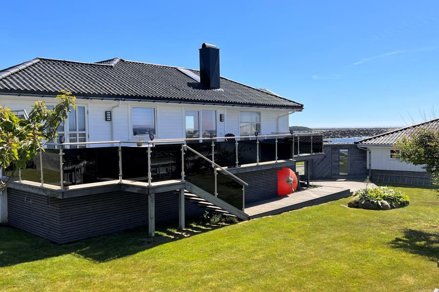 SüdwestTerrasse, eingezäunter Gartenbereich