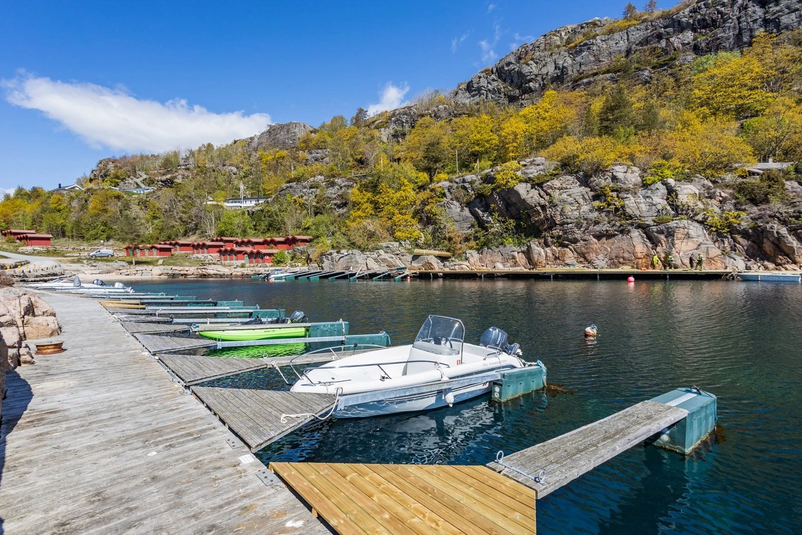 der schöne Lussevika Hafen