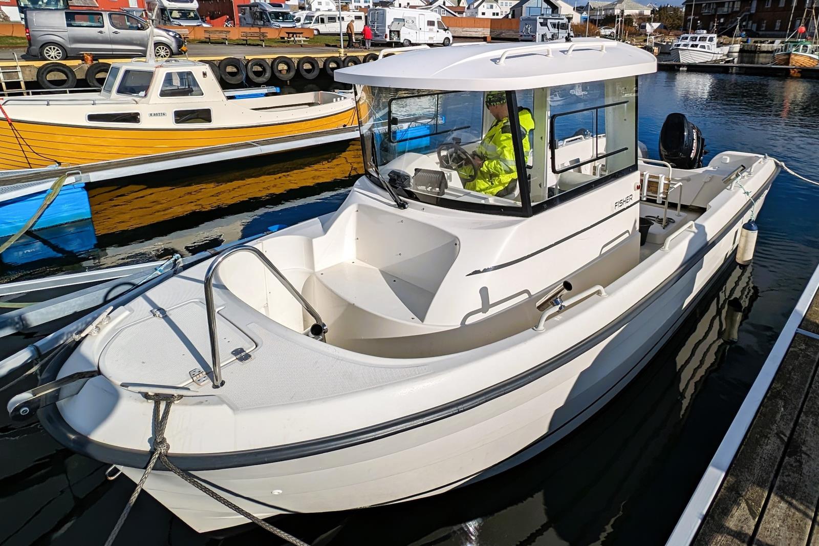 Beispielbild für Inklusivboot, Pilothouse-Boot